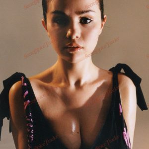 SELENA GOMEZ SEXY BUSTY VEINS HOT SINGER CELEBRITY POSTER PHOTO PRINT PICTURE